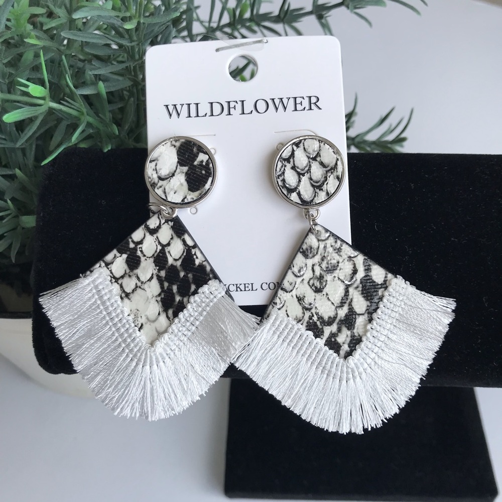 Snakeskin Pattern Boho Earrings with Fringe - Picture 2 of 4